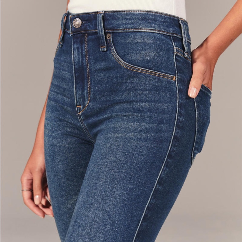 Abercrombie & Fitch jeans - Picture 5 of 13